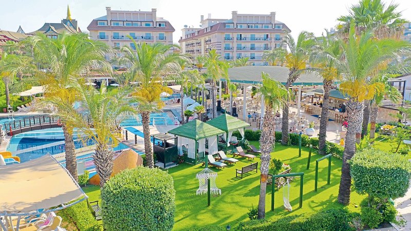 Crystal Family Resort & Spa 2