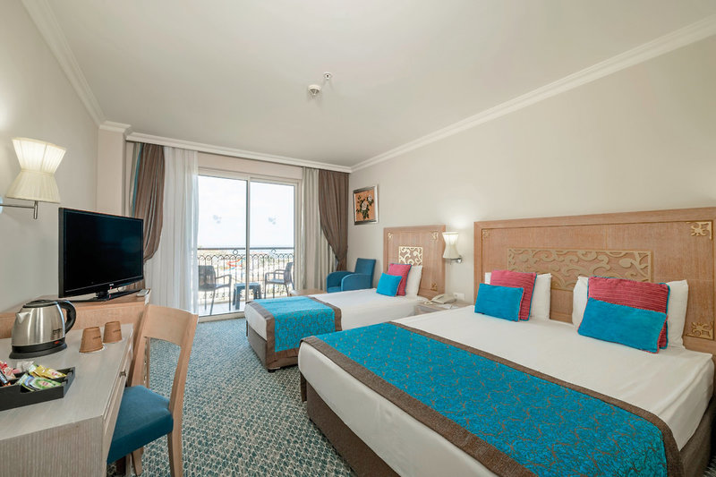 Crystal Family Resort & Spa 5