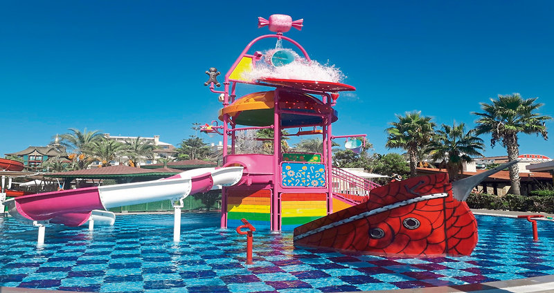 Crystal Family Resort & Spa 10