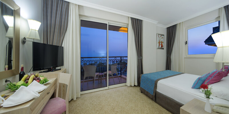 Crystal Family Resort & Spa 32