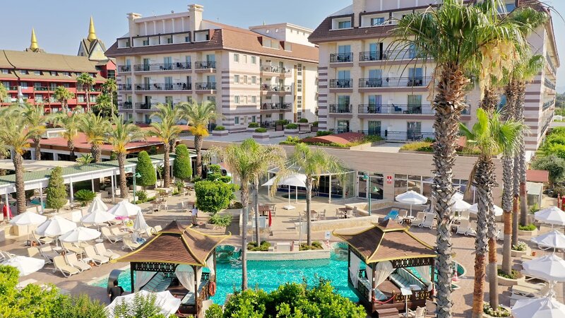 Crystal Family Resort & Spa 2