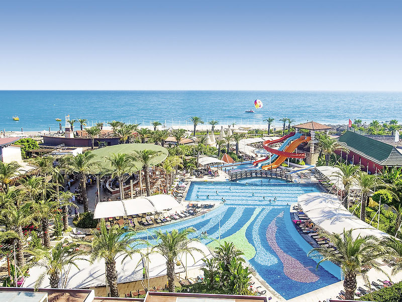Crystal Family Resort 1