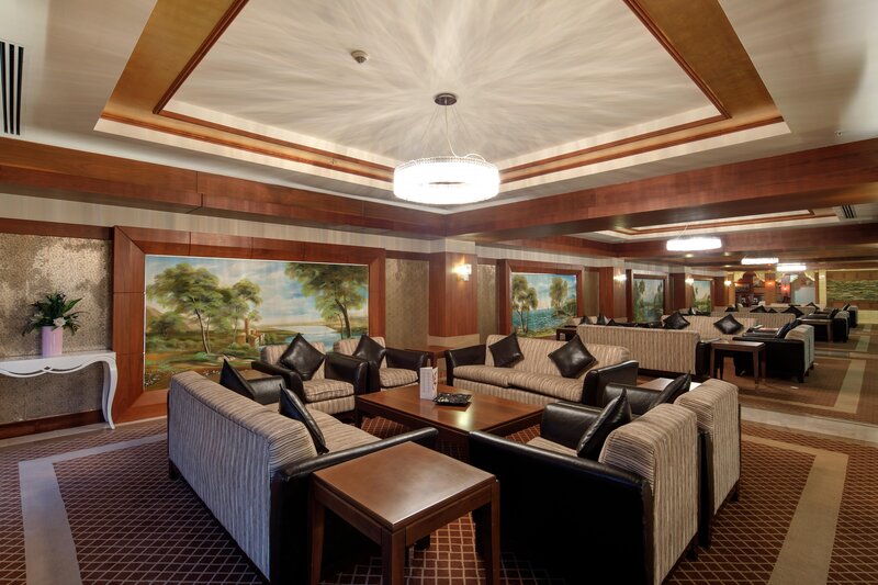 Crystal Family Resort 43