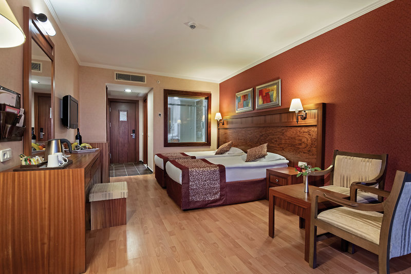 Alba Royal Hotel 4