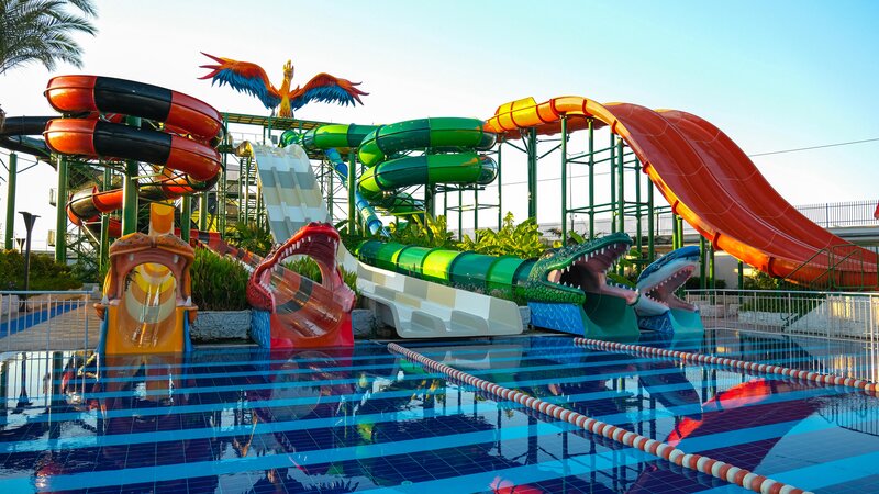 Crystal Admiral Resort Suites & Spa 20