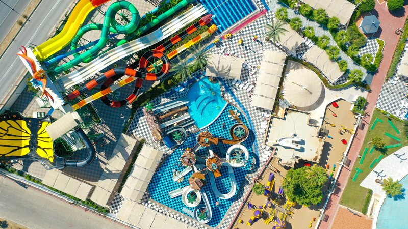 Crystal Admiral Resort Suites & Spa 22