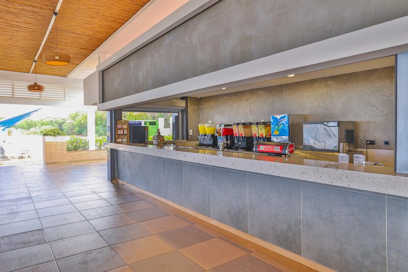 Crystal Admiral Resort Suites & Spa 38