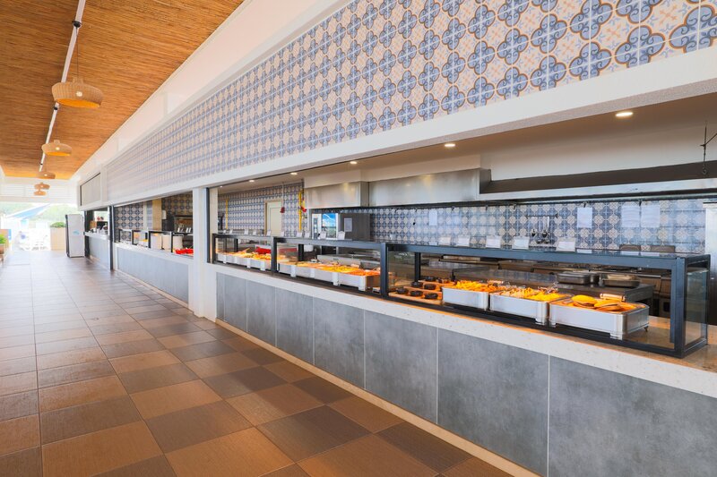 Crystal Admiral Resort Suites & Spa 41