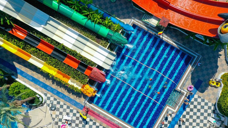 Crystal Admiral Resort Suites & Spa 59