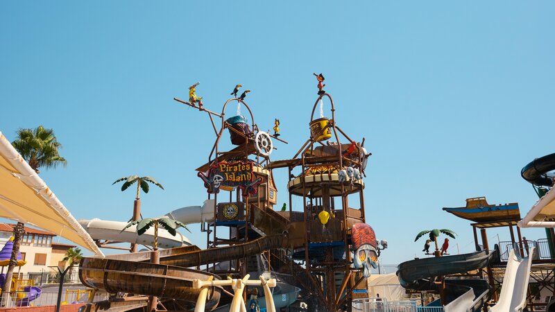 Crystal Admiral Resort Suites & Spa 61