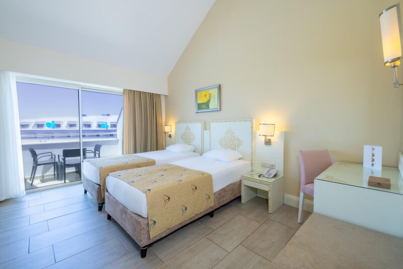 Crystal Admiral Resort Suites & Spa 72