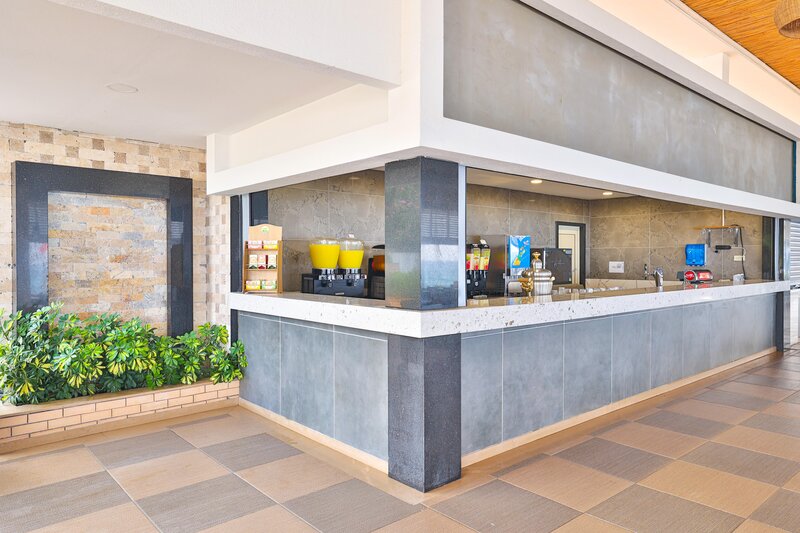 Crystal Admiral Resort Suites & Spa 78