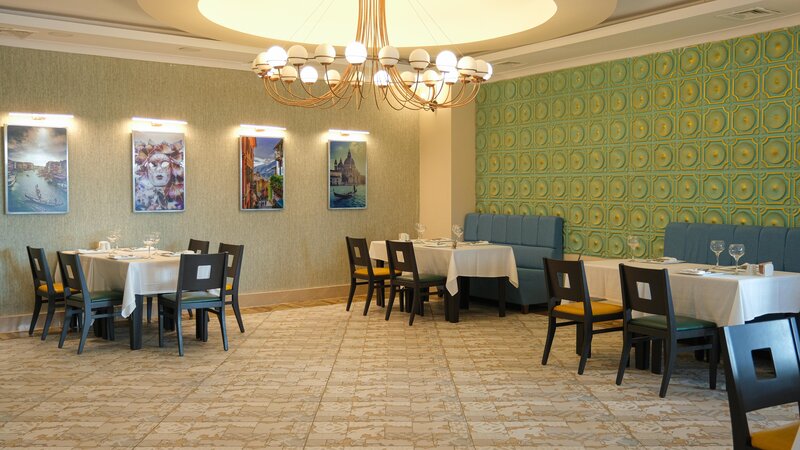 Crystal Admiral Resort Suites & Spa 85