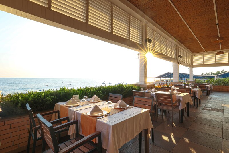 Crystal Admiral Resort Suites & Spa 93