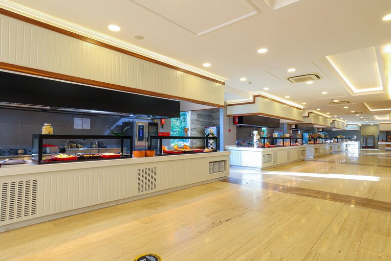 Crystal Admiral Resort Suites & Spa 97