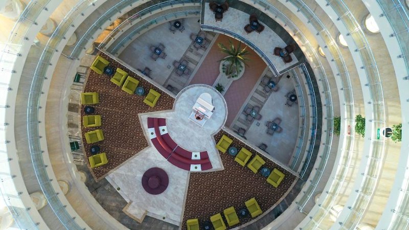 Crystal Admiral Resort Suites & Spa 5