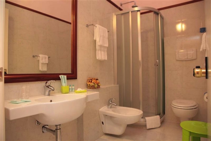 Hotel Tropis 12
