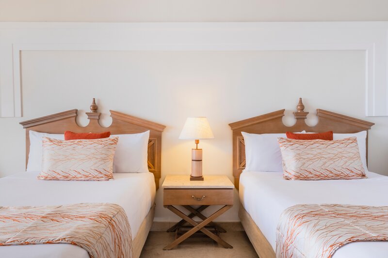 Iberostar Rose Hall Beach 26