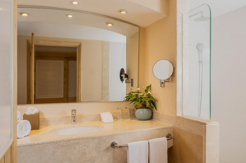 Iberostar Rose Hall Beach 29