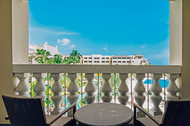 Iberostar Rose Hall Beach 18