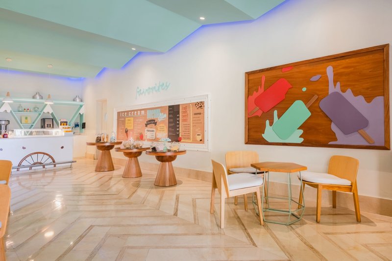 Iberostar Rose Hall Beach 10