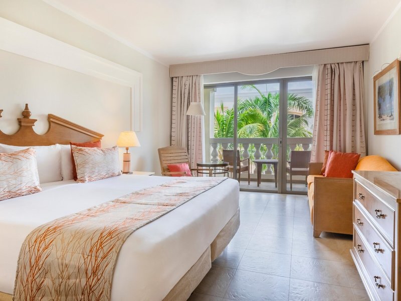 Iberostar Rose Hall Beach 21