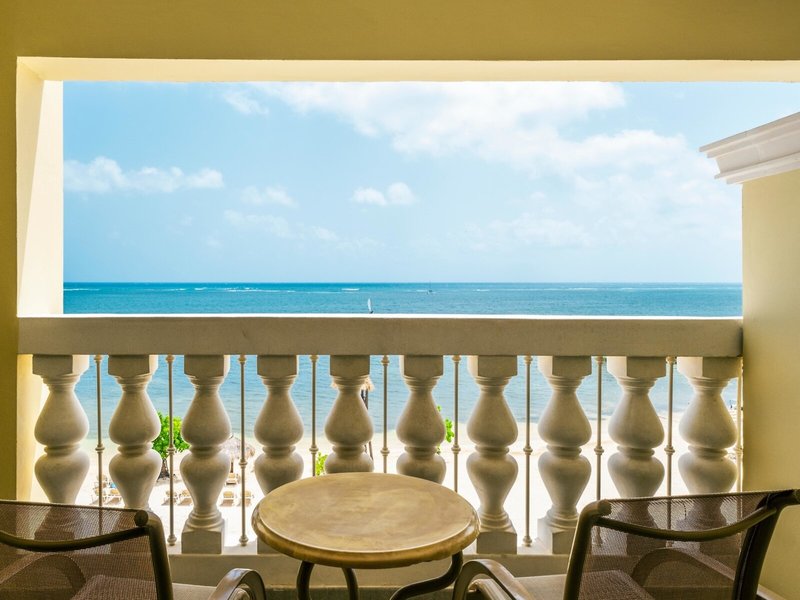 Iberostar Rose Hall Beach 32