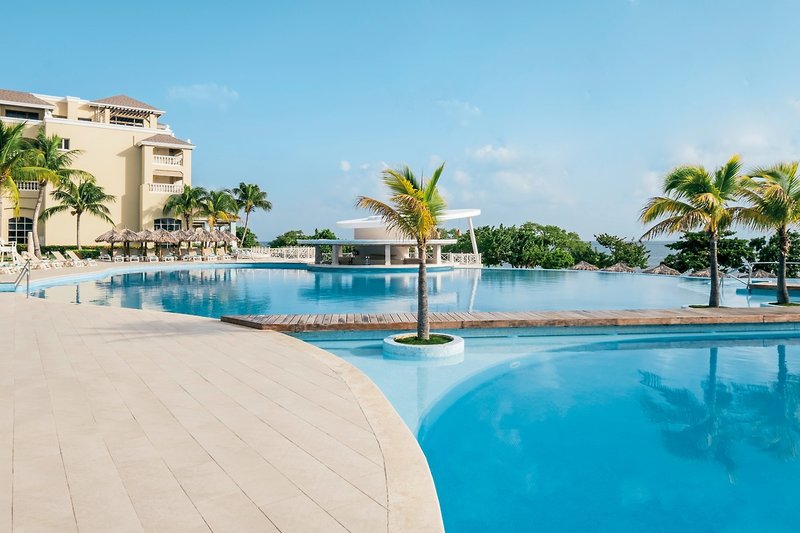 Iberostar Waves Rose Hall Beach 11