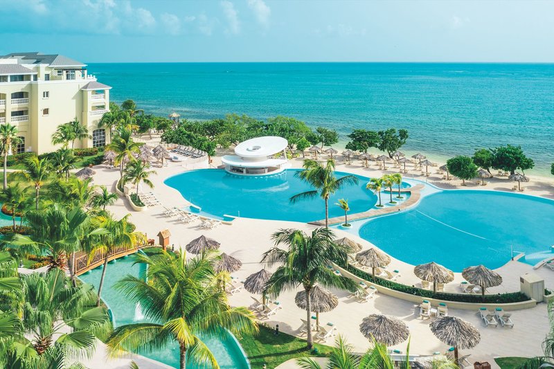 Iberostar Waves Rose Hall Beach 1