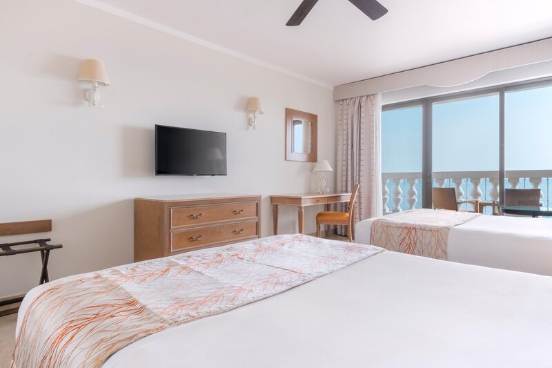 Iberostar Rose Hall Beach 70