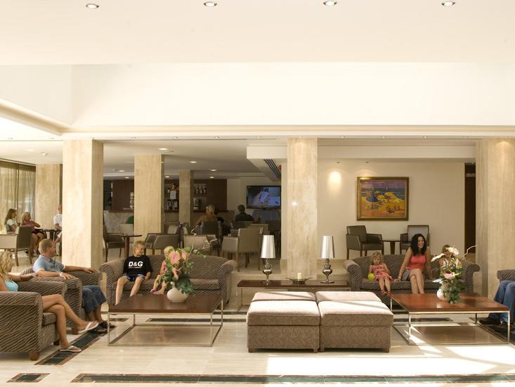 Playa Dorada Aparthotel 6