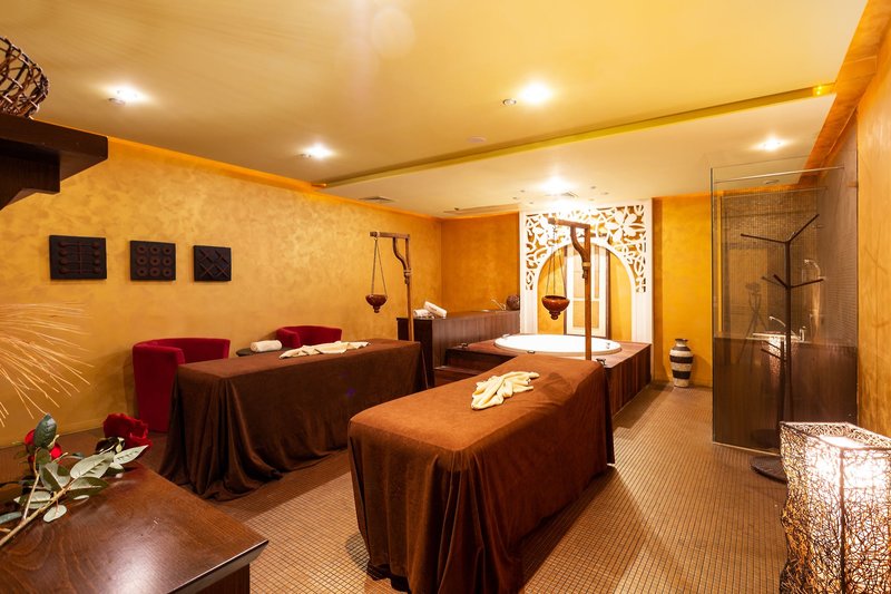 Barcelo Royal Beach 37