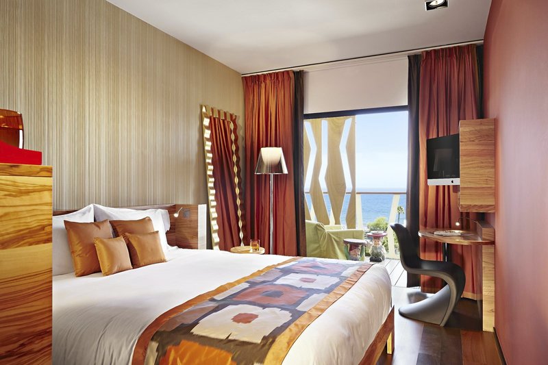 Bohemia Suites & Spa 14