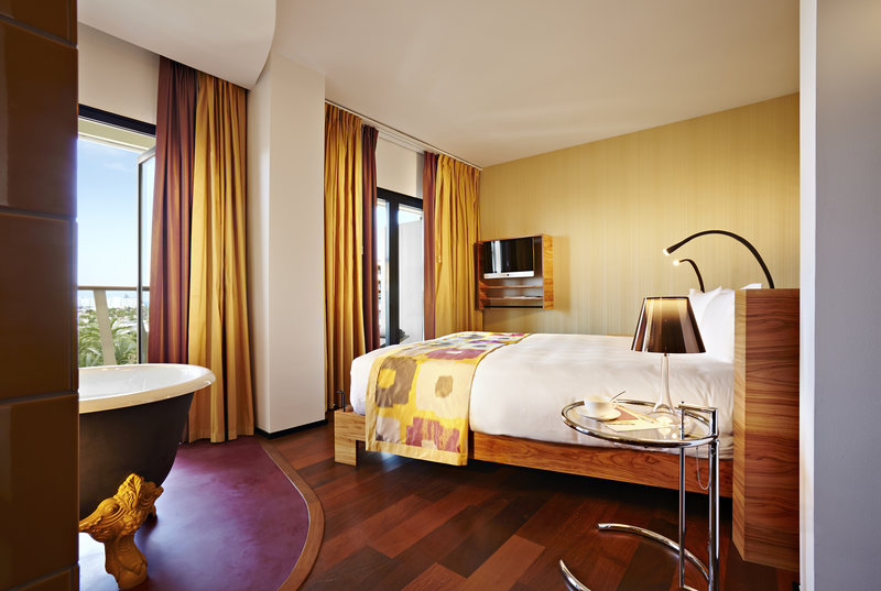 Bohemia Suites & Spa 19
