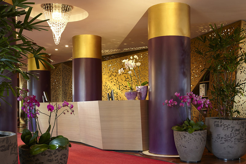 Bohemia Suites & Spa 9