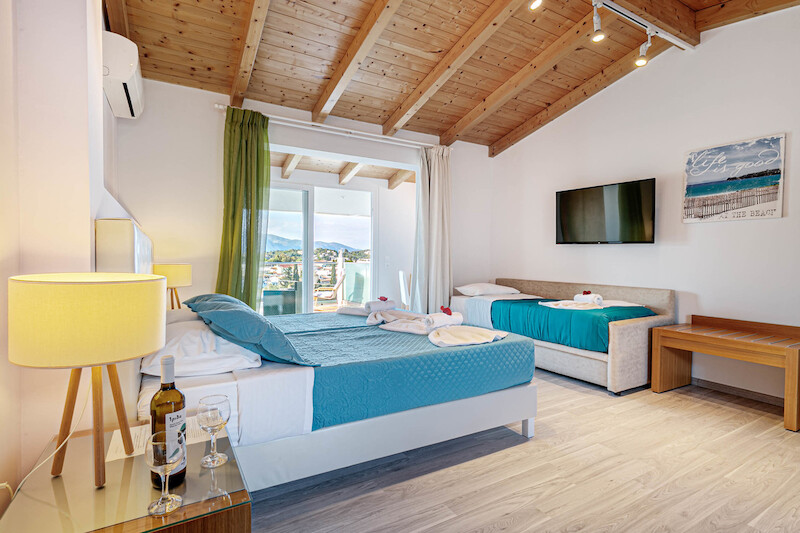 Palapart Gikas Studios & Suites 12