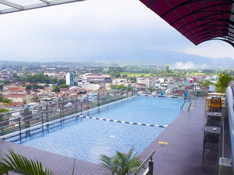 Hotel Dafam Lotus Jember 2