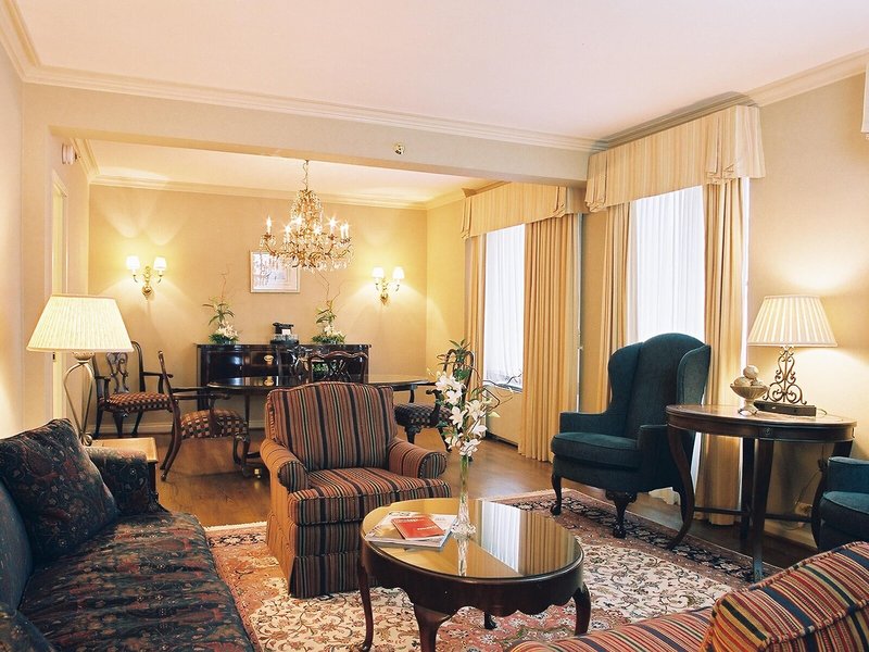 The Whitehall 26