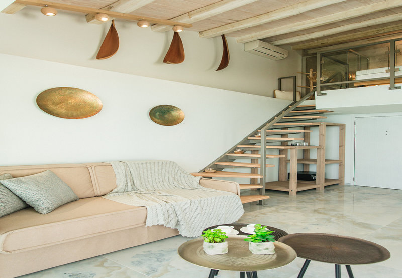 Blue Carpet Luxury Suites 24