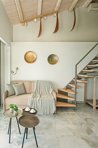 Blue Carpet Luxury Suites 22