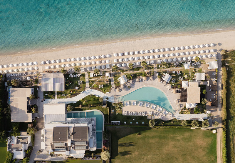 Blue Carpet Luxury Suites 10