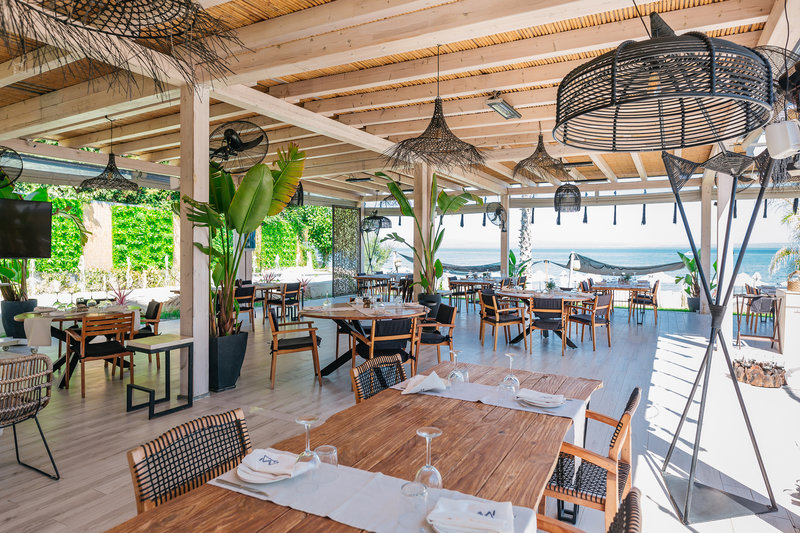 Blue Carpet Luxury Suites 12