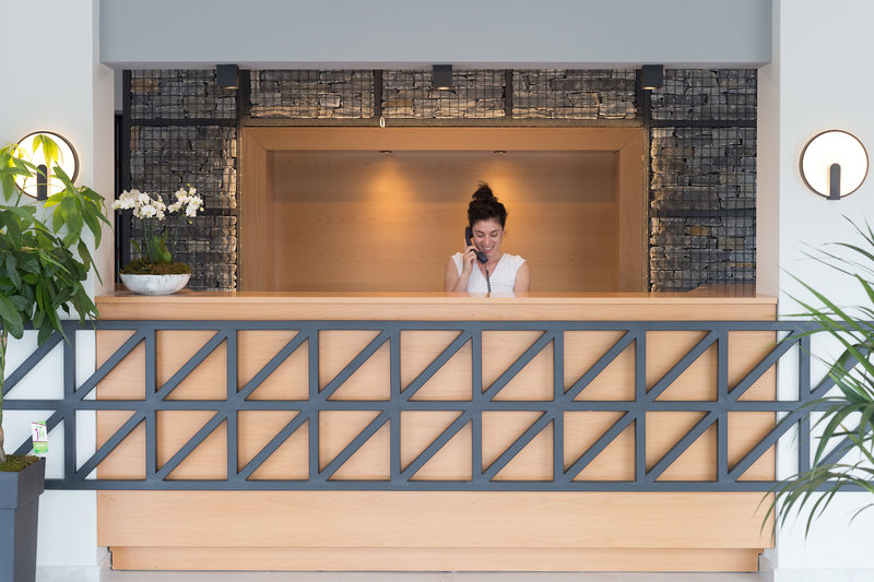 Mythic Summer Hotel  4