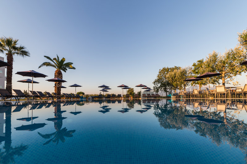 Mythic Summer Hotel  2