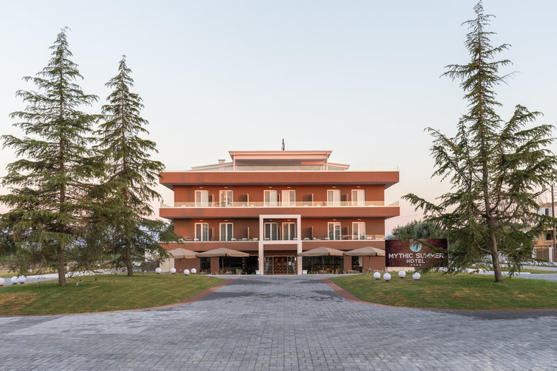 Mythic Summer Hotel  3
