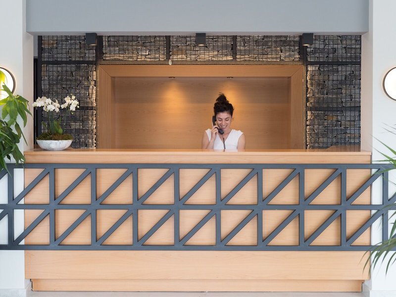 Mythic Summer Hotel  13