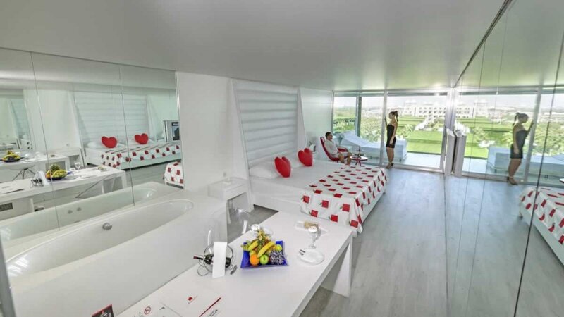 Adam & Eve Hotel 23