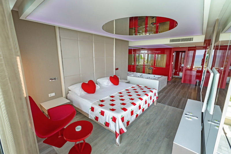 Adam & Eve Hotel 42