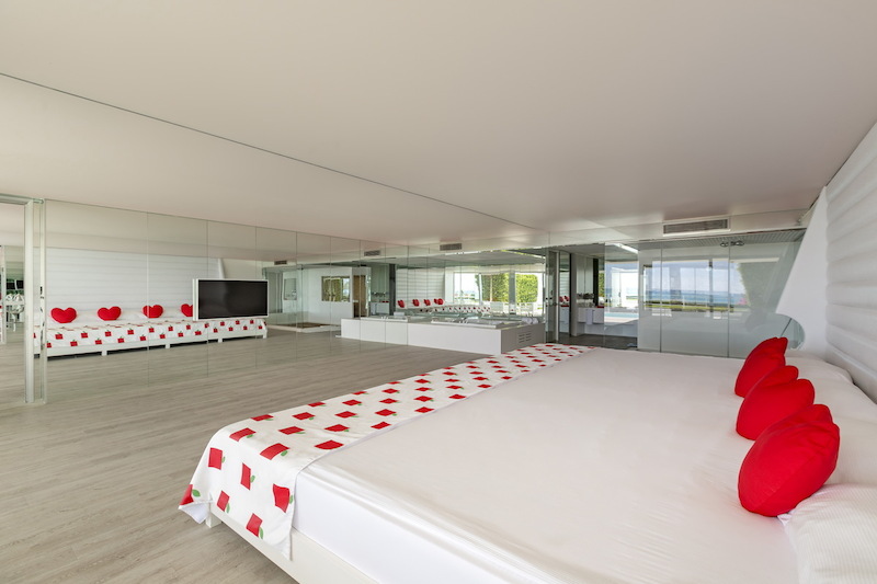 Adam & Eve Hotel 43