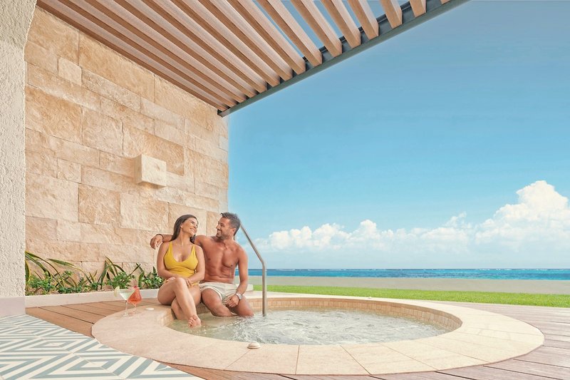 Hilton Cancun Mar Caribe All-Inclusive Resort 14